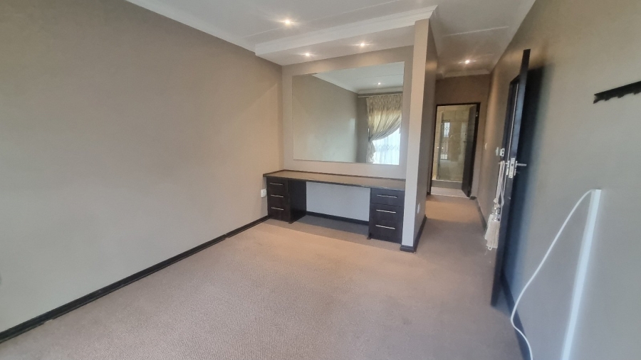 3 Bedroom Property for Sale in Wild Olive Estate Free State